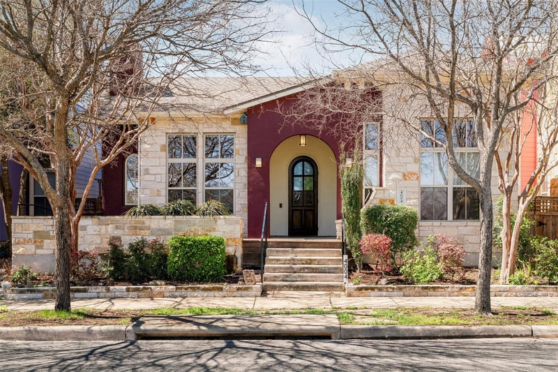 Virtual tour of 4004 Pinckney ST