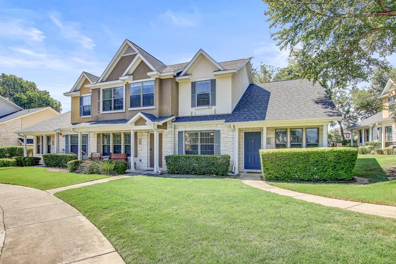 Virtual tour of 401 Buttercup Creek BLVD Unit #303