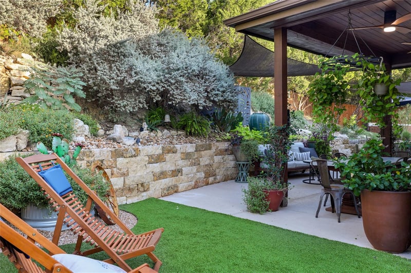 Virtual tour of 401 Valley Hill Dr