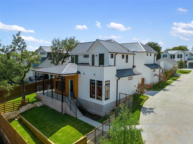 Virtual tour of 4012 Valley View RD Unit #1A