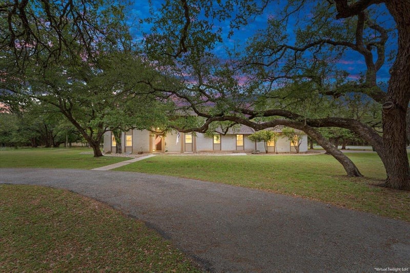 Virtual tour of 4015 Ramada TRL