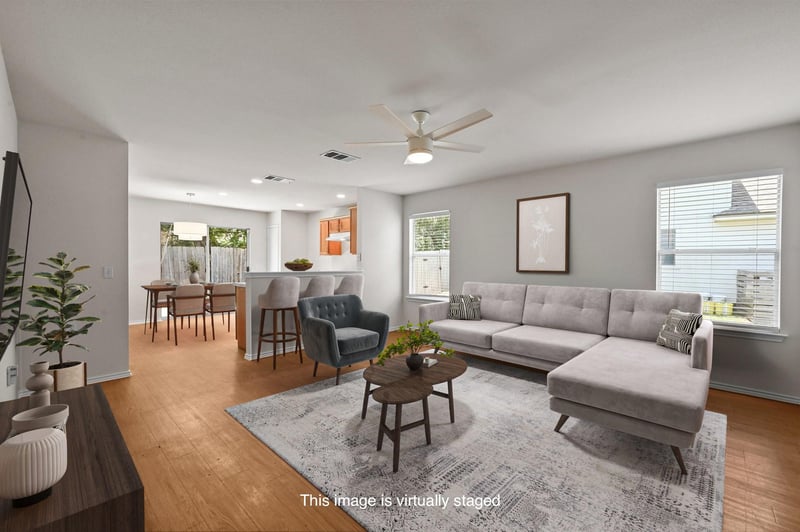 Virtual tour of 402 Colonial Park Blvd