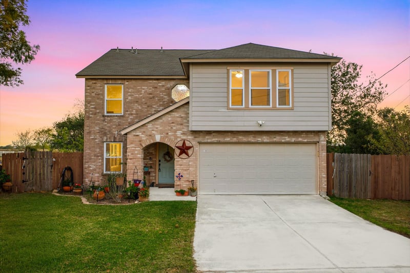 Virtual tour of 4020 Grassland Ln
