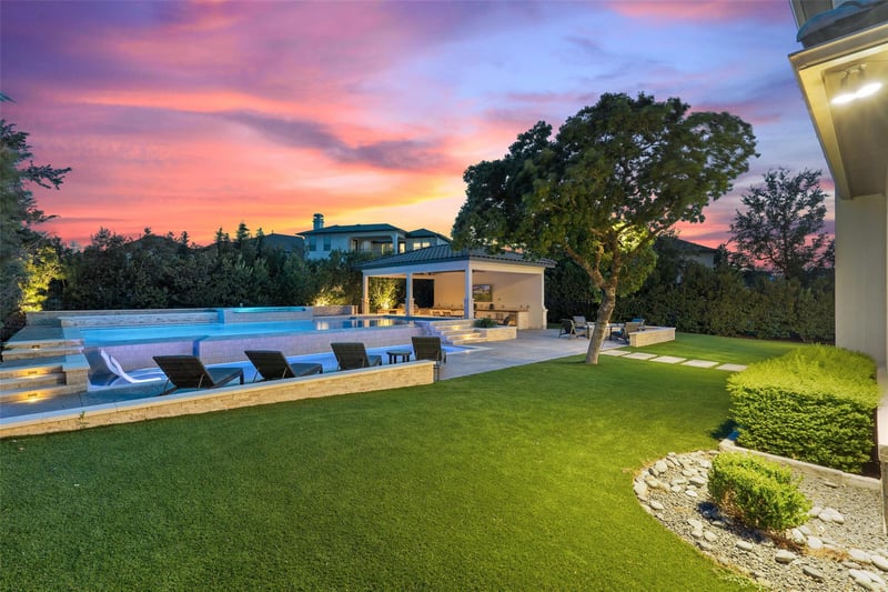 Virtual tour of 403 Woodside TER