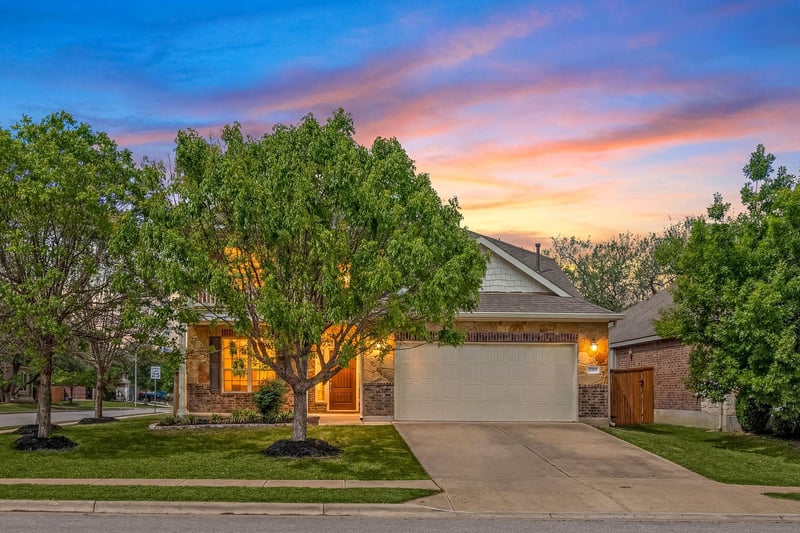 Virtual tour of 4032 Flowstone LN