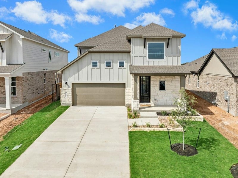 Virtual tour of 404 Amista Dr