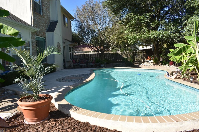 Virtual tour of 404 Cripple Creek Rd