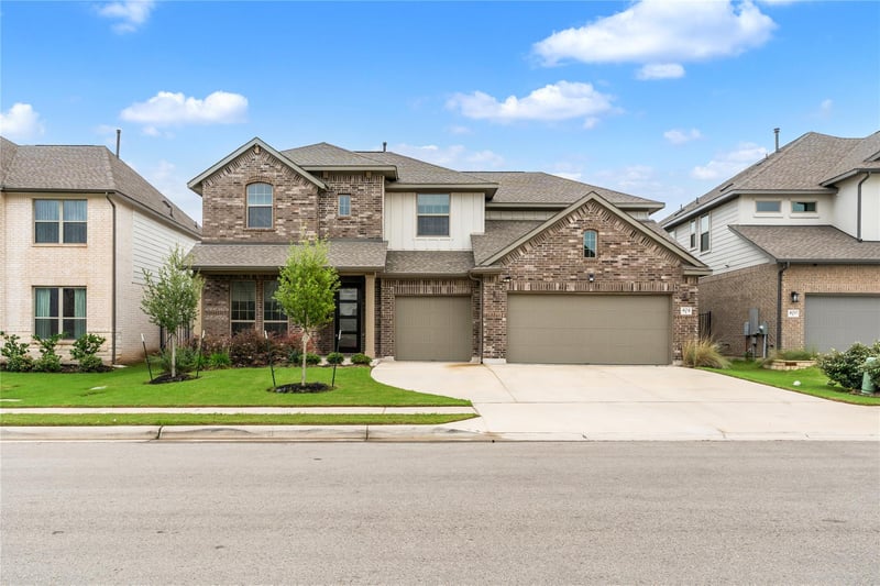 Virtual tour of 404 Hollister DR