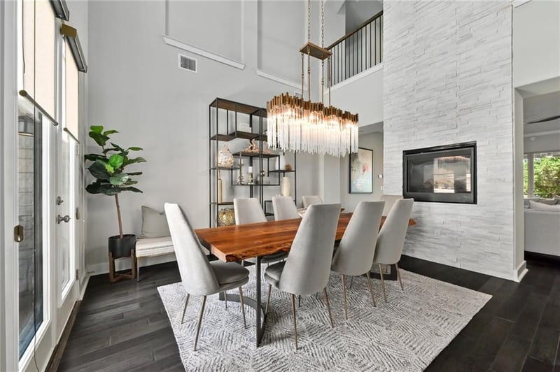 Virtual tour of 404 Maialina CV