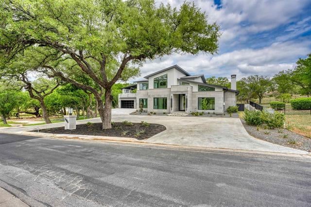 Virtual tour of 405 Bay West Blvd
