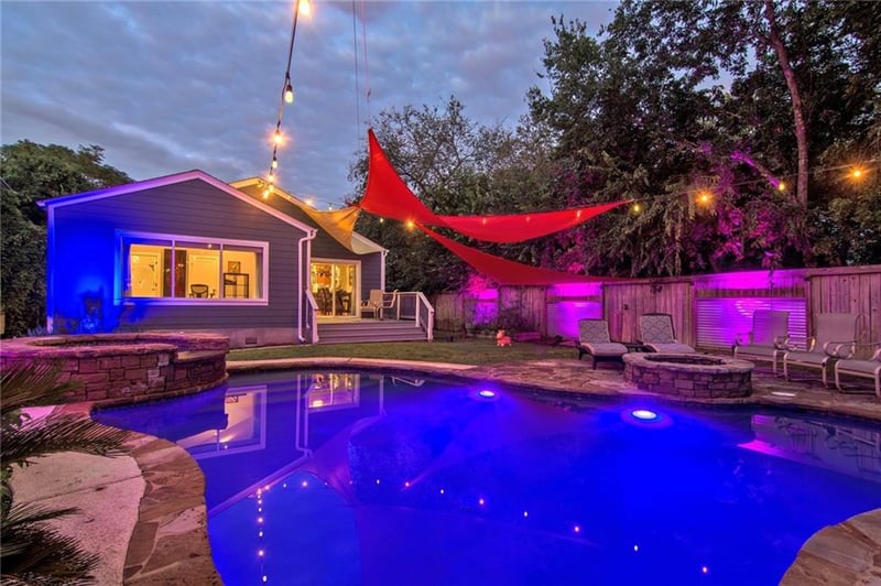 Virtual tour of 405 W Monroe St
