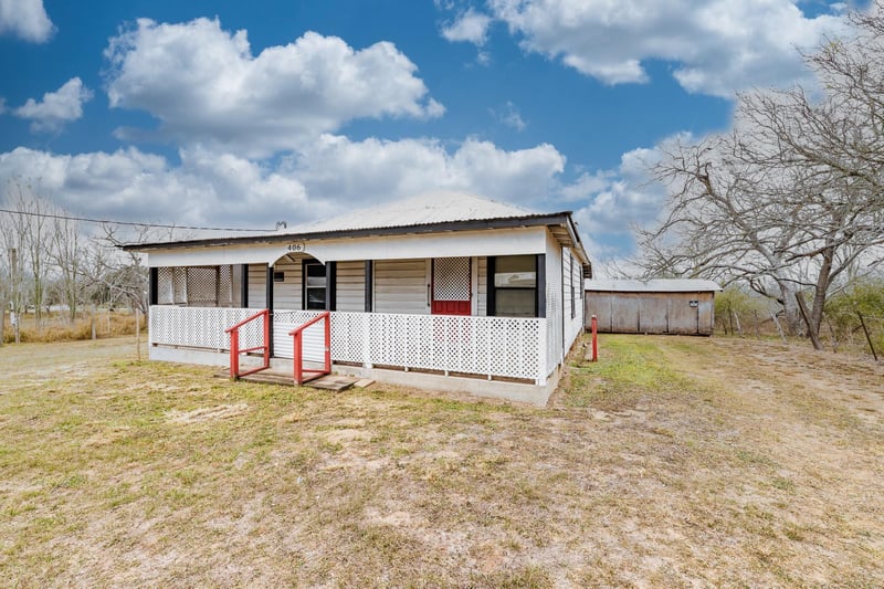 Virtual tour of 406 Carpenter St