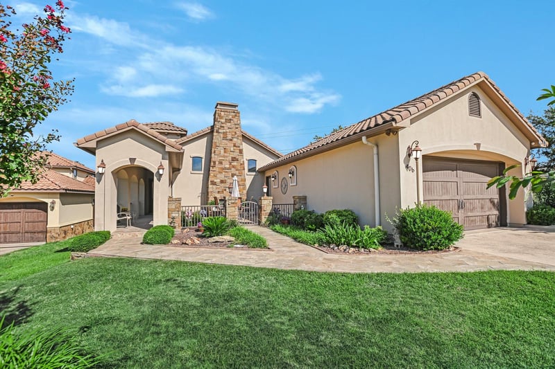Virtual tour of 406 Cielo Cir