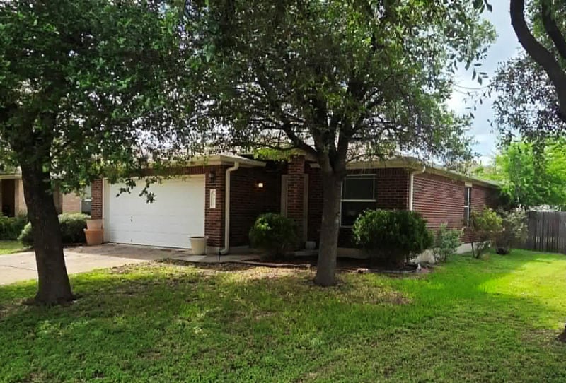 Virtual tour of 407 Mccarthur Dr