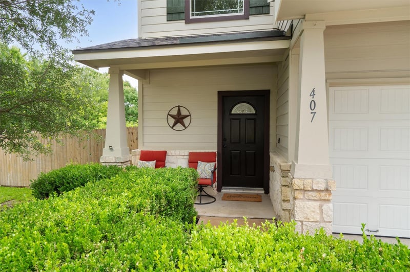 Virtual tour of 407 W Metcalfe ST