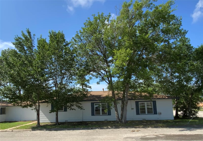 Virtual tour of 408 S Grimes ST