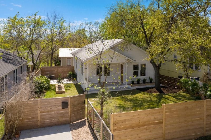 Virtual tour of 409 Terrace DR
