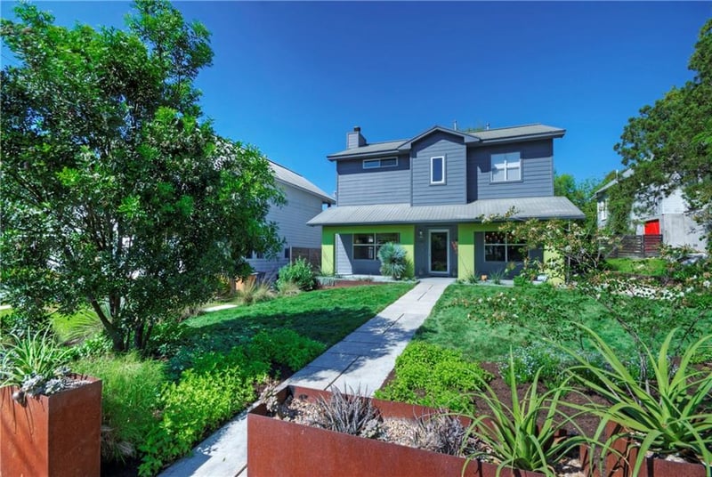 Virtual tour of 410 W Johanna St