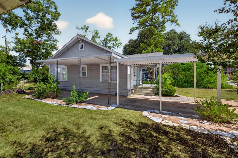 Virtual tour of 4108 Marathon Blvd