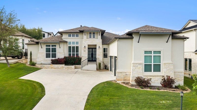 Virtual tour of 411 Ringtail Stream DR