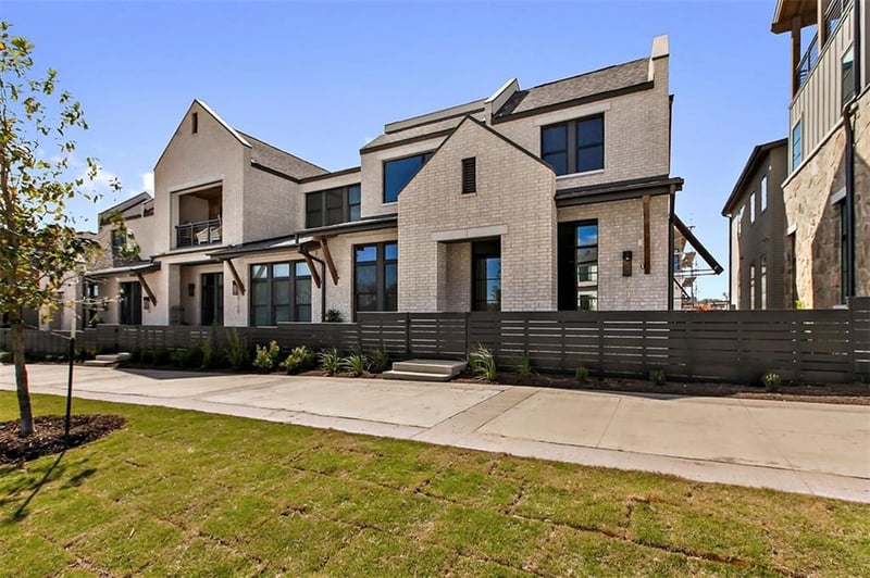Virtual tour of 4111 Wayfarer Way