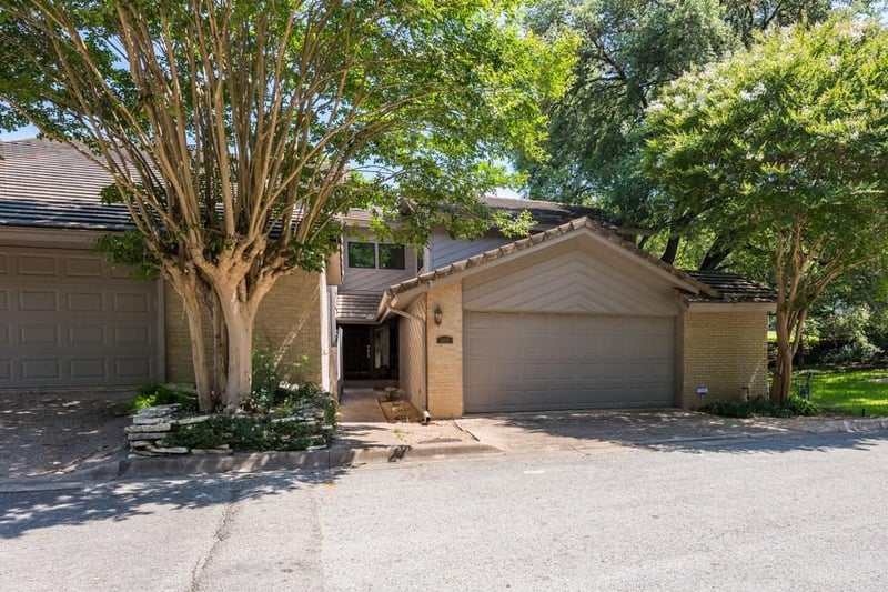 Virtual tour of 4114 Creek Ledge Unit #106