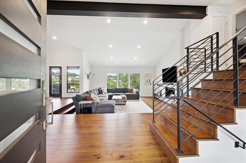 Virtual tour of 4116 Edwards Mountain DR