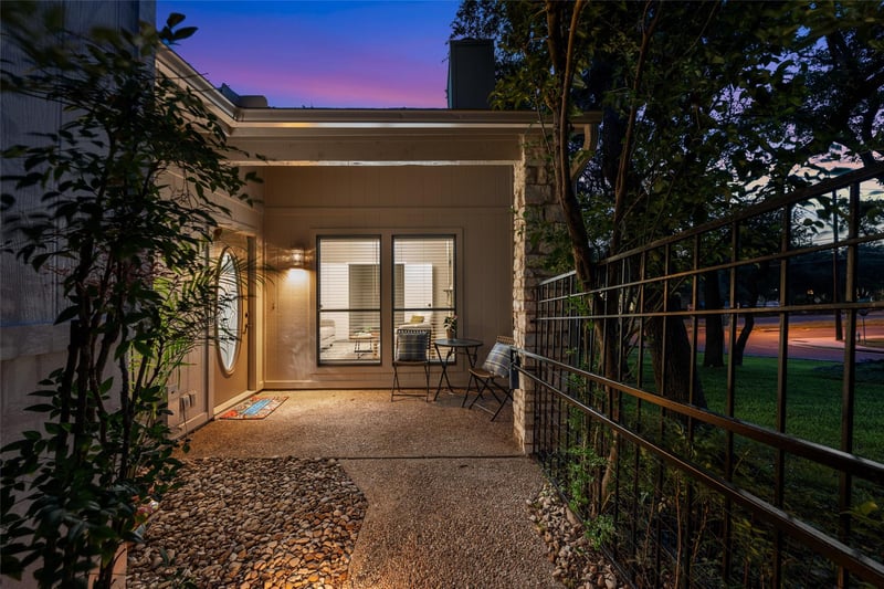 Virtual tour of 4119 Bayberry DR