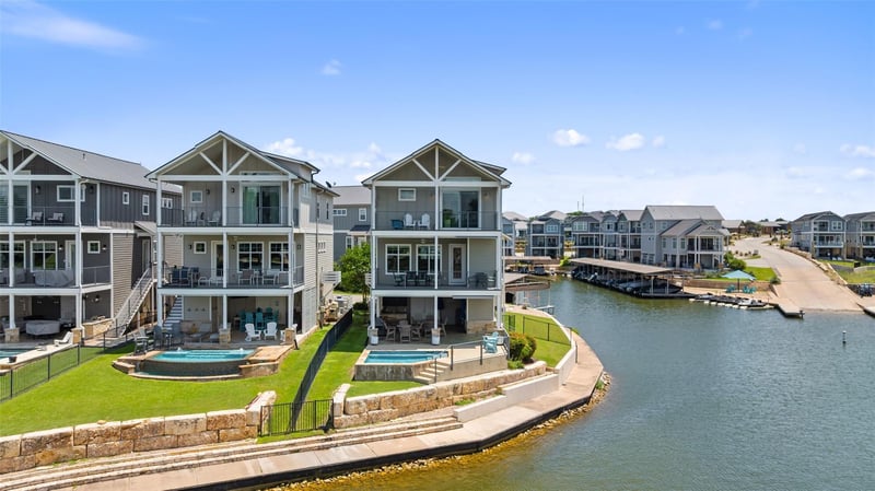 Virtual tour of 412 Island CIR