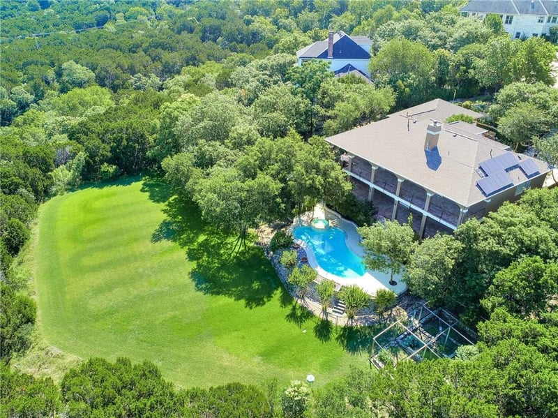 Virtual tour of 4121 Mek Dr
