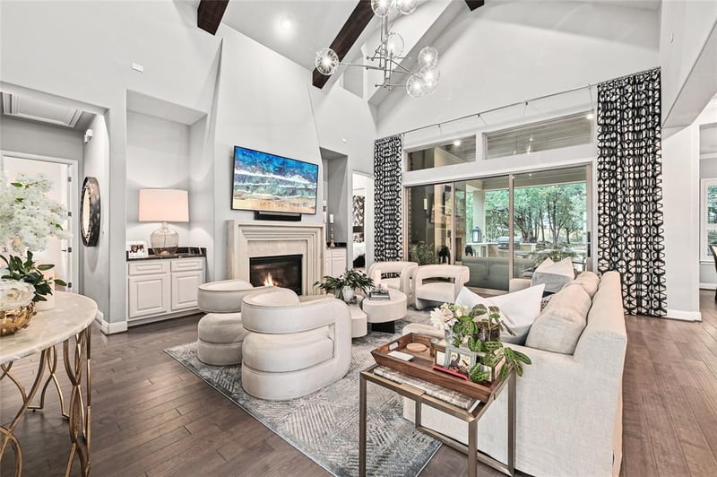 Virtual tour of 413 Doe Whisper WAY