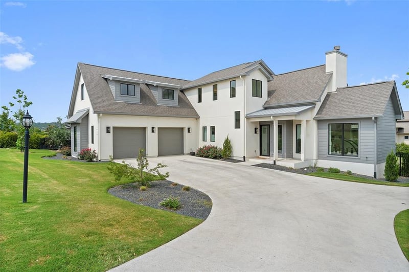 Virtual tour of 416 Doe Whisper WAY