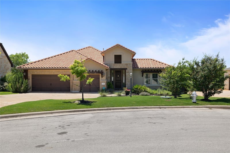 Virtual tour of 416 Maialina CV