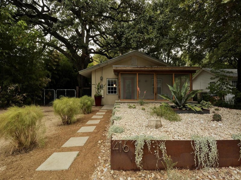 Virtual tour of 416 W Annie St
