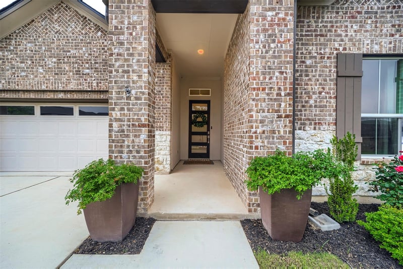 Virtual tour of 417 Peace Pipe Way
