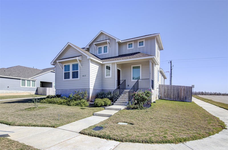 Virtual tour of 417 Ravens Crest Dr