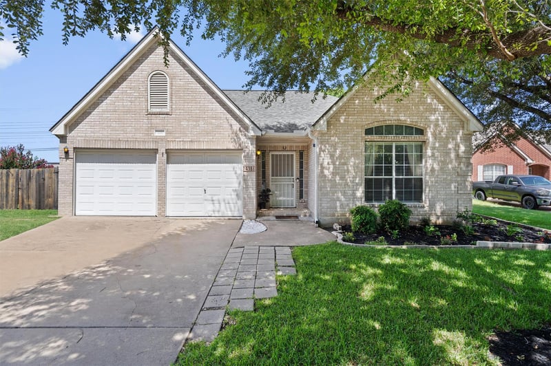 Virtual tour of 418 Keenland DR