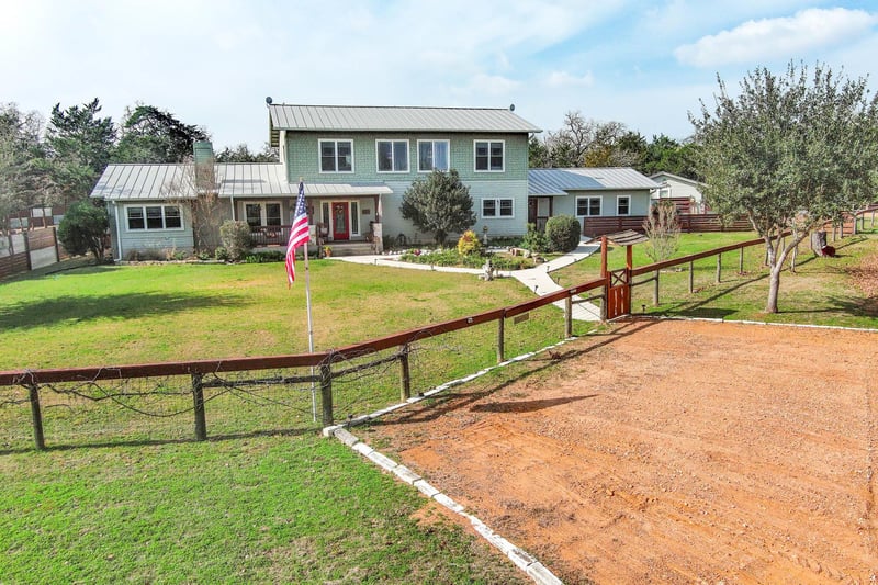 Virtual tour of 418 Vyvjala RD
