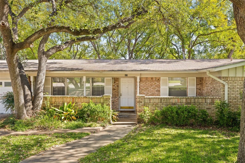 Virtual tour of 419 Ridgewood RD