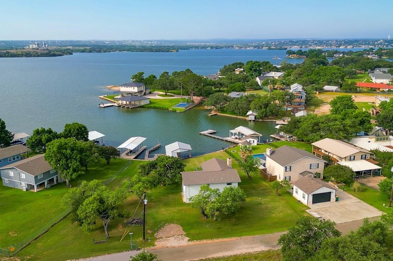 Virtual tour of 420 Hill DR