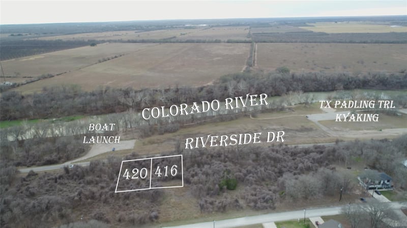 Virtual tour of 420 Riverside Dr