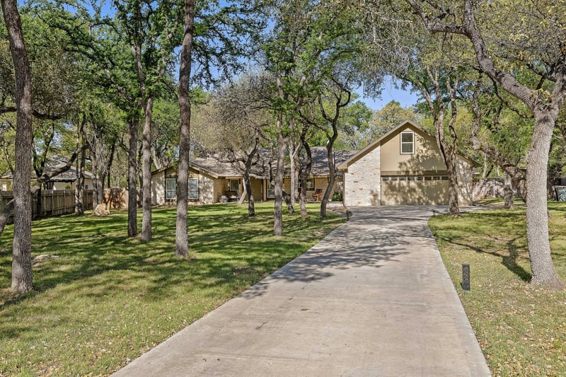 Virtual tour of 4204 Oro CT