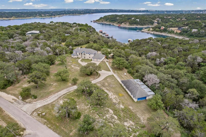Virtual tour of 4205 Park DR