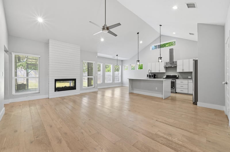 Virtual tour of 4207 Alexandria DR