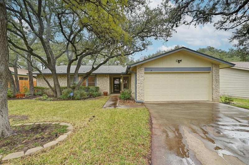 Virtual tour of 4208 Harcourt Dr