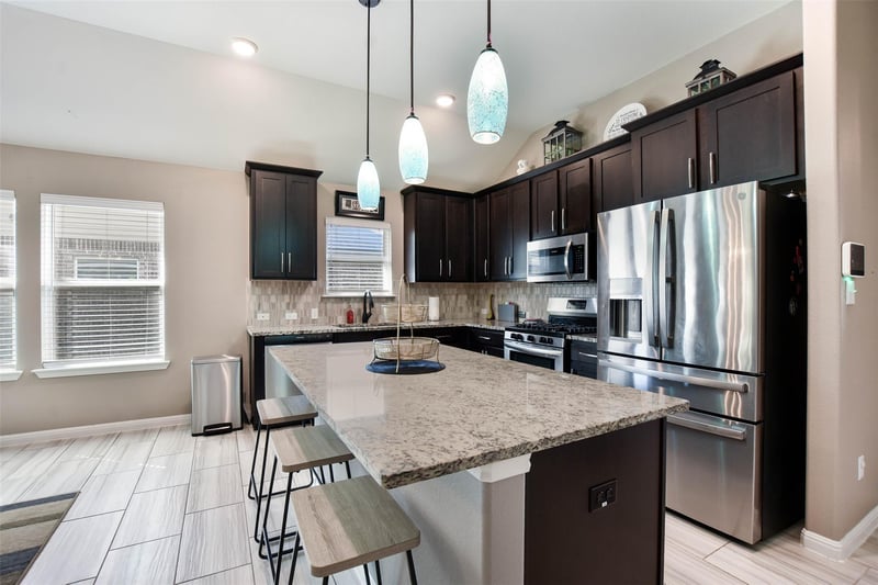 Virtual tour of 4209 Dutchman Dr