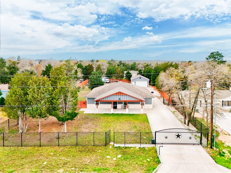 Virtual tour of 421 Las Lomas DR