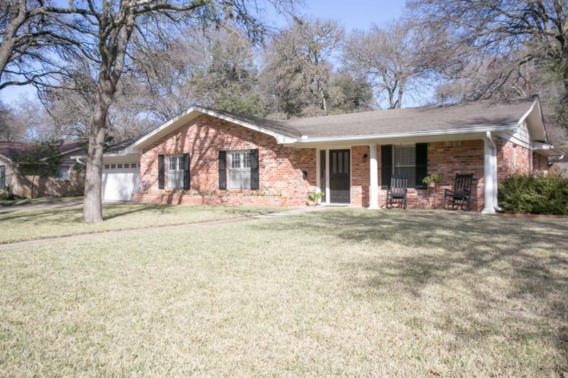 Virtual tour of 4210 Far West Blvd