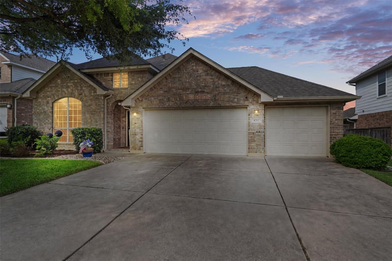 Virtual tour of 4212 Fairmeadow DR