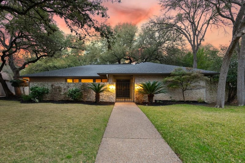 Virtual tour of 4212 GNARL Dr